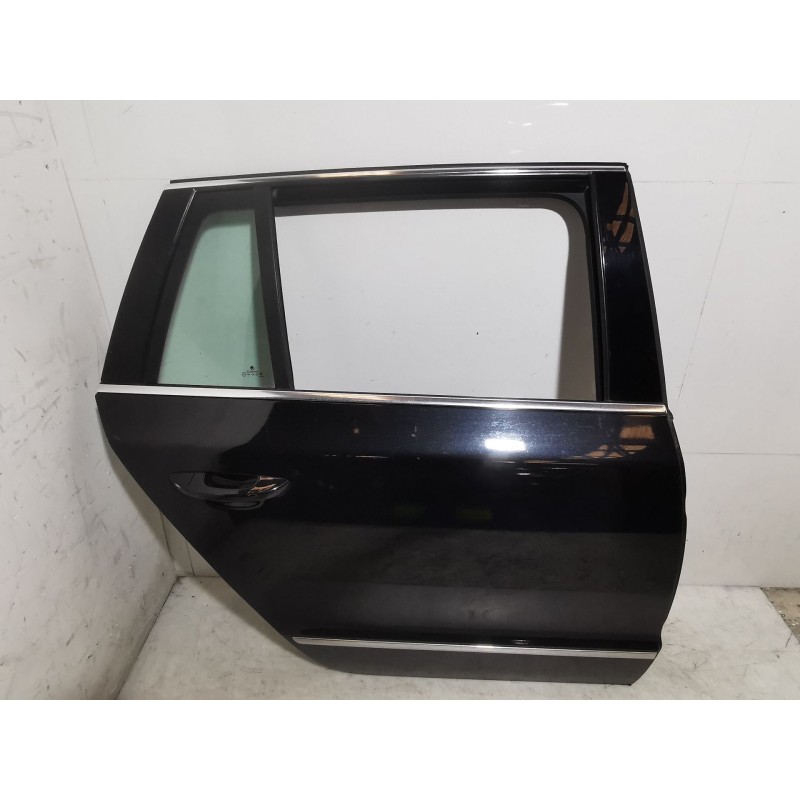 الباب الخلفي الأيمن Skoda Superb II station wagon (3T5) | Desguace Becerril