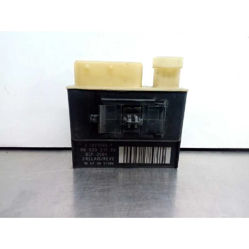 Recambio de caja precalentamiento para citroen c3 sx referencia OEM IAM 9652021180  