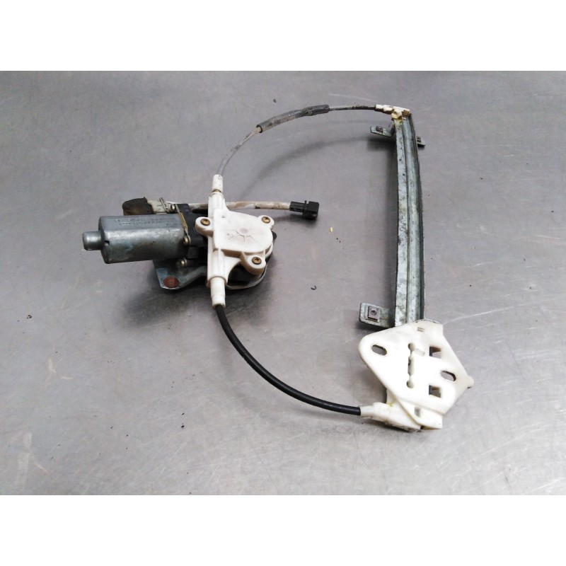 Recambio de elevalunas trasero derecho para seat toledo (1l) base referencia OEM IAM 0130821666 Recambio de elevalunas trasero derecho para seat toledo (1l) base referencia OEM IAM 0130821666