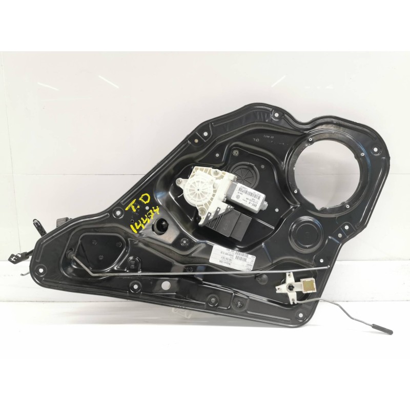 Recambio de elevalunas trasero derecho para seat toledo (1m2) signo referencia OEM IAM 1M0839730F 1J4959812C Recambio de elevalunas trasero derecho para seat toledo (1m2) signo referencia OEM IAM 1M0839730F 1J4959812C