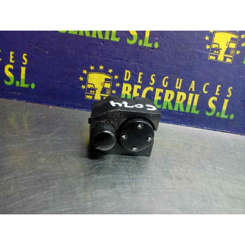 Recambio de mando retrovisor para audi a4 berlina (b5) 1.9 tdi referencia OEM IAM 8D0959565 Recambio de mando retrovisor para audi a4 berlina (b5) 1.9 tdi referencia OEM IAM 8D0959565