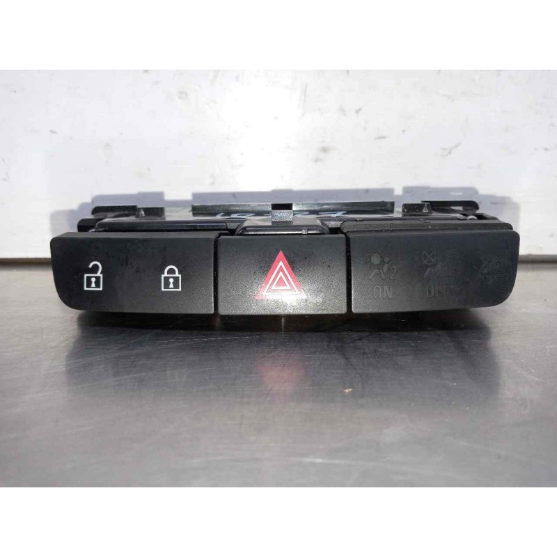 Recambio de warning para opel insignia berlina excellence referencia OEM IAM 13324594 Recambio de warning para opel insignia berlina excellence referencia OEM IAM 13324594