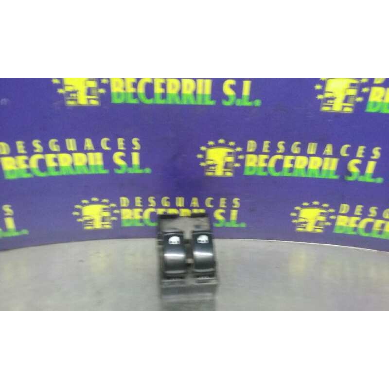 Recambio de mando elevalunas delantero izquierdo para daewoo nubira berlina sx referencia OEM IAM 621w04780 9A16F Recambio de mando elevalunas delantero izquierdo para daewoo nubira berlina sx referencia OEM IAM 621w04780 9A16F