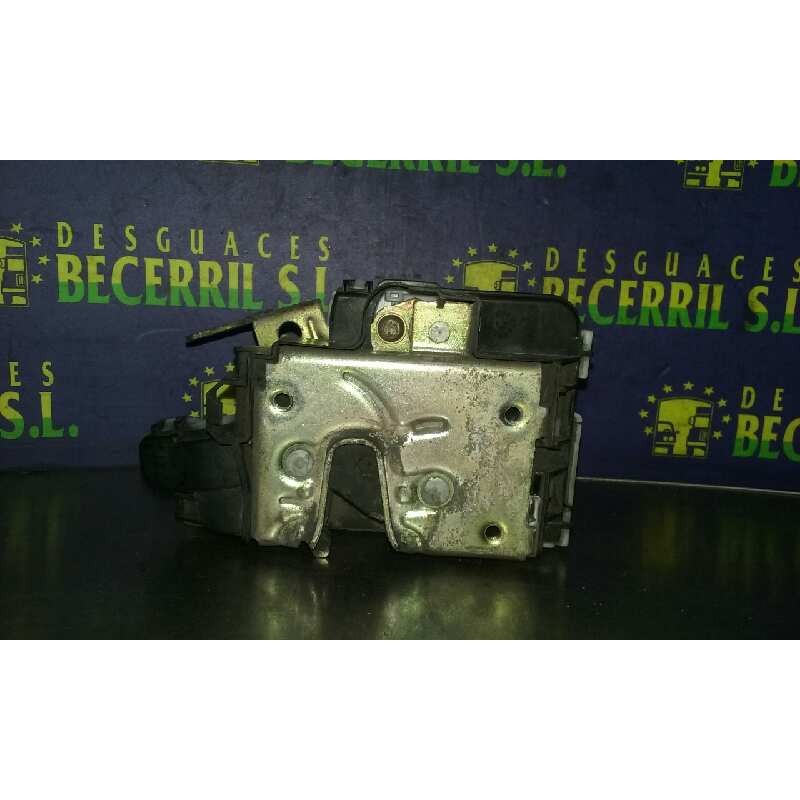 Recambio de cerradura puerta delantera derecha para volkswagen golf iii berlina (1h1) cl referencia OEM IAM 1H0862154 1H1837016A Recambio de cerradura puerta delantera derecha para volkswagen golf iii berlina (1h1) cl referencia OEM IAM 1H0862154 1H1837016A