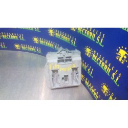 Recambio de caja reles / fusibles para fiat punto berlina (188) 1.2 16v elx referencia OEM IAM 46760257  