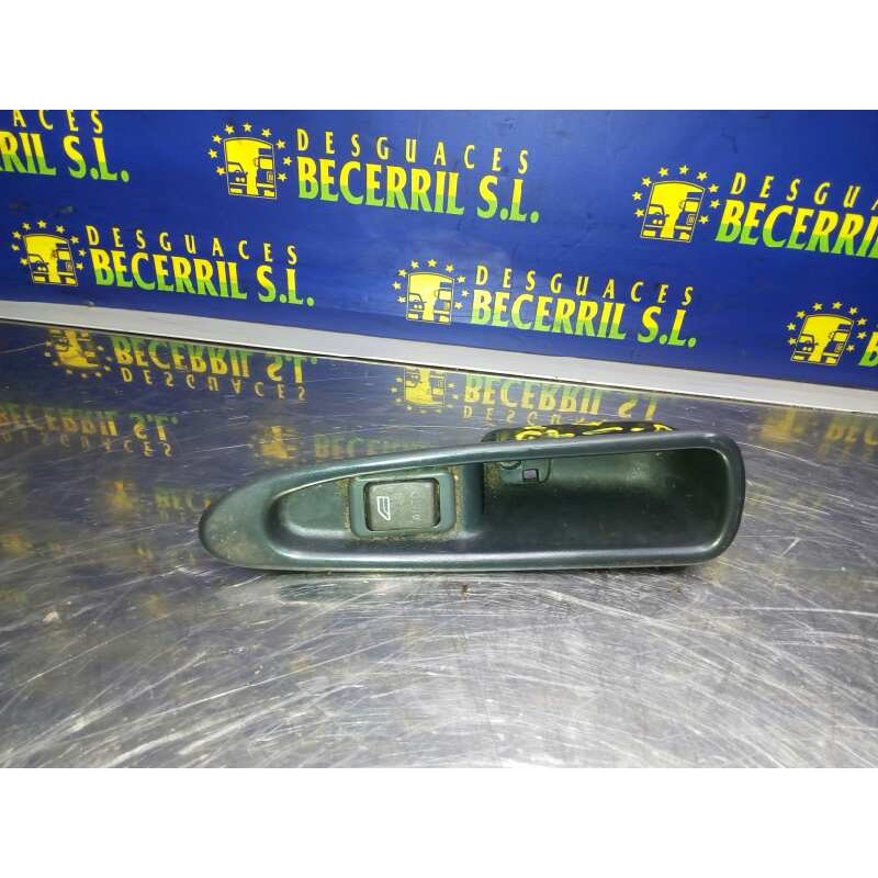 Recambio de mando elevalunas delantero izquierdo para volvo s40 berlina referencia OEM IAM Recambio de mando elevalunas delantero izquierdo para volvo s40 berlina referencia OEM IAM