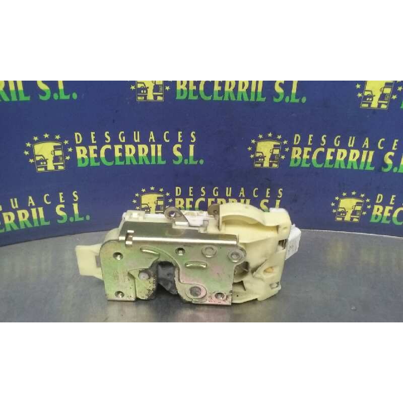 Recambio de cerradura puerta delantera derecha para ford focus berlina (cak) trend referencia OEM IAM Recambio de cerradura puerta delantera derecha para ford focus berlina (cak) trend referencia OEM IAM