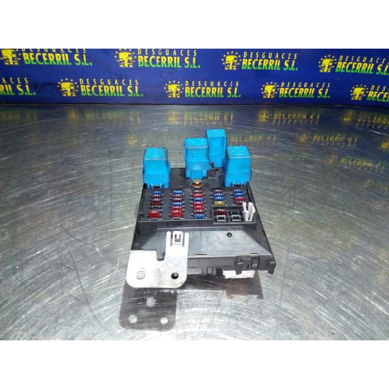Recambio de caja reles / fusibles para nissan primera berlina (p11) básico referencia OEM IAM 0921981 3J3 Recambio de caja reles / fusibles para nissan primera berlina (p11) básico referencia OEM IAM 0921981 3J3