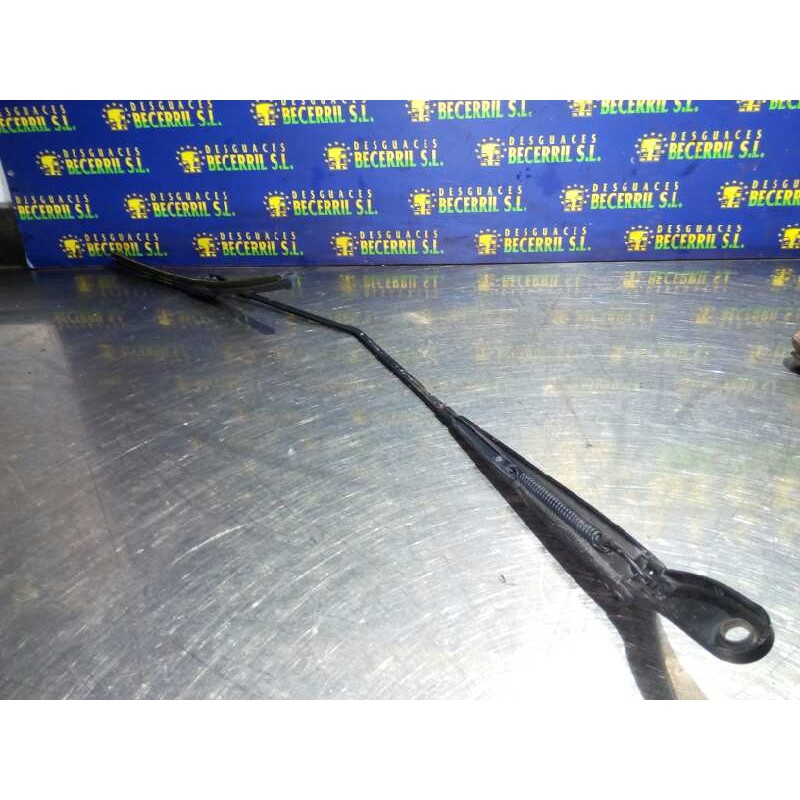 Recambio de brazo limpia delantero derecho para peugeot 207 xs referencia OEM IAM 6429AN Recambio de brazo limpia delantero derecho para peugeot 207 xs referencia OEM IAM 6429AN