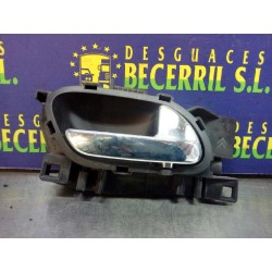 Recambio de maneta interior delantera derecha para peugeot 207 xs referencia OEM IAM 9144A5  