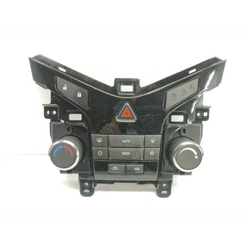 Recambio de mando calefaccion / aire acondicionado para chevrolet cruze ls referencia OEM IAM 3870578113331048 Recambio de mando calefaccion / aire acondicionado para chevrolet cruze ls referencia OEM IAM 3870578113331048