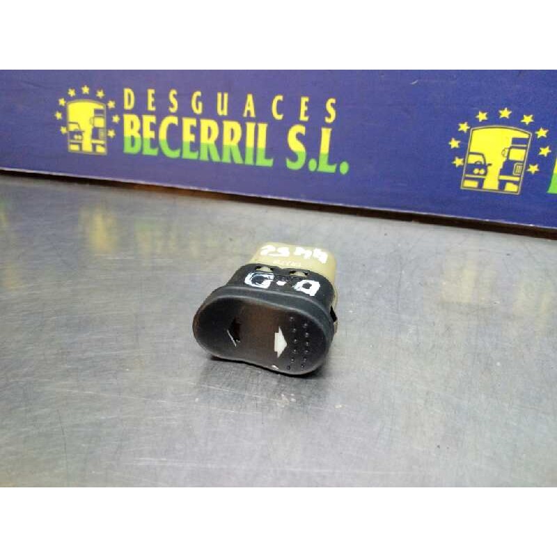 Recambio de mando elevalunas delantero derecho para ford focus berlina (cak) ambiente referencia OEM IAM 98AB14529DD Recambio de mando elevalunas delantero derecho para ford focus berlina (cak) ambiente referencia OEM IAM 98AB14529DD
