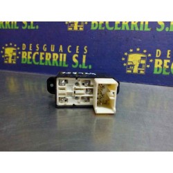 Recambio de mando elevalunas trasero derecho para kia rio rs berlina (5-ptas.) referencia OEM IAM 9357820000  