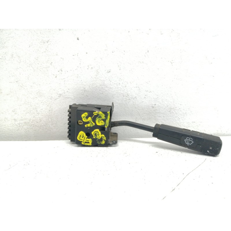 Recambio de mando limpia para renault rapid/express (f40) 1.6 d familiar (f404) referencia OEM IAM Recambio de mando limpia para renault rapid/express (f40) 1.6 d familiar (f404) referencia OEM IAM