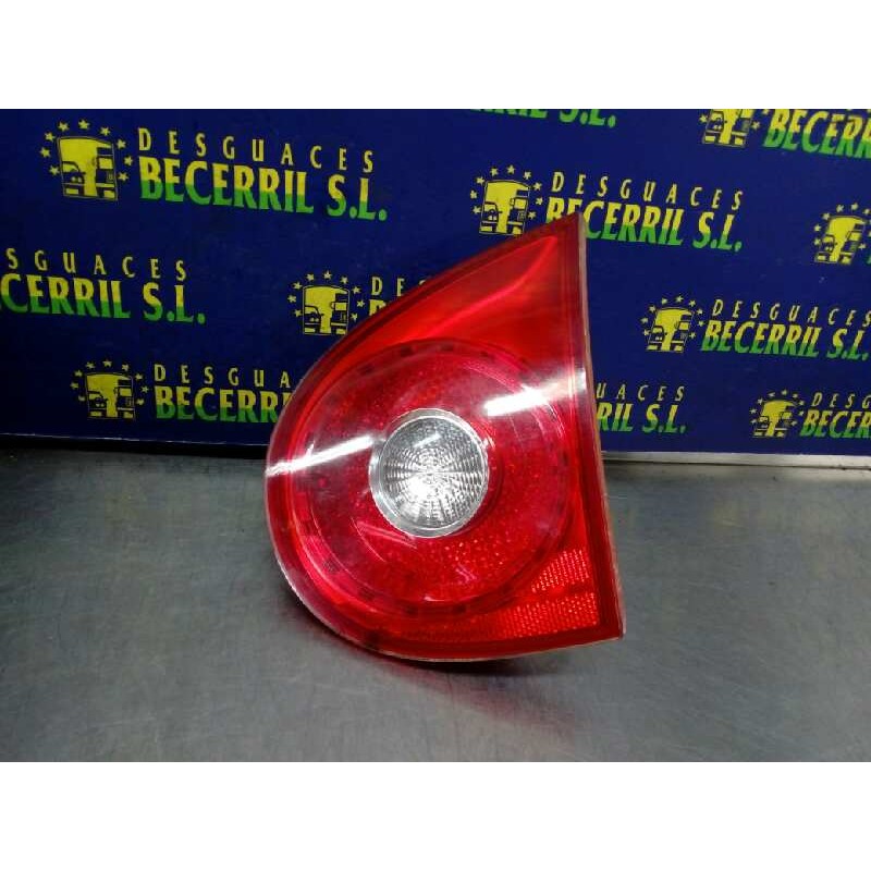 Recambio de piloto trasero central derecho para volkswagen golf v berlina (1k1) highline referencia OEM IAM Recambio de piloto trasero central derecho para volkswagen golf v berlina (1k1) highline referencia OEM IAM