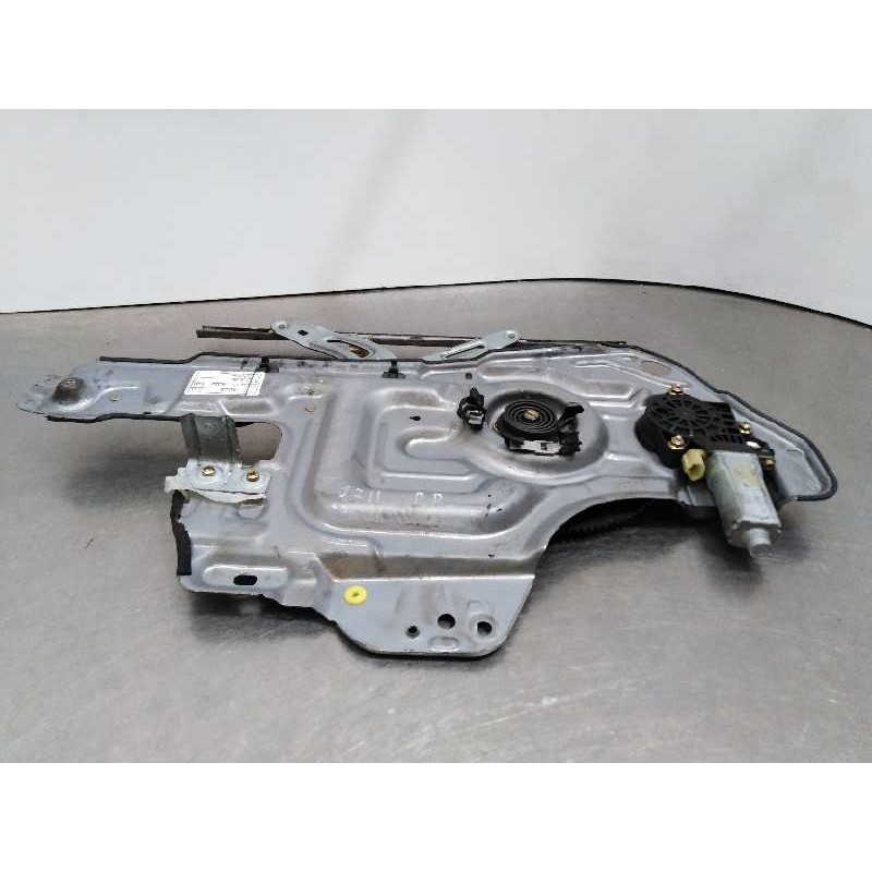 Recambio de elevalunas delantero derecho para hyundai trajet (fo) 2.0 crdi gls referencia OEM IAM Recambio de elevalunas delantero derecho para hyundai trajet (fo) 2.0 crdi gls referencia OEM IAM
