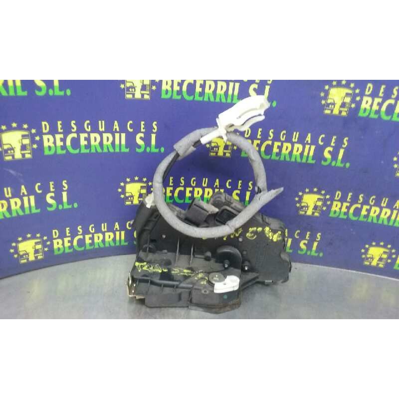 Recambio de cerradura puerta trasera izquierda para bmw serie 3 berlina (e46) referencia OEM IAM Recambio de cerradura puerta trasera izquierda para bmw serie 3 berlina (e46) referencia OEM IAM