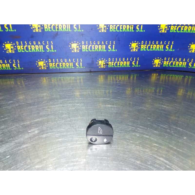 Recambio de mando elevalunas delantero derecho para ford fiesta berlina valore referencia OEM IAM Recambio de mando elevalunas delantero derecho para ford fiesta berlina valore referencia OEM IAM