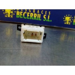 Recambio de mando elevalunas delantero izquierdo para renault laguna grandtour (k56) 1.8 16v rt referencia OEM IAM 7700417485  