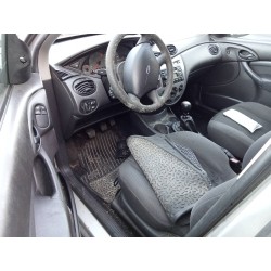 ford focus berlina (cak) del año 2002