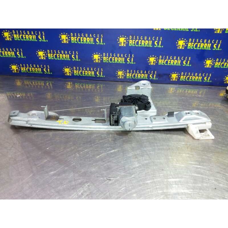 Recambio de elevalunas trasero derecho para renault megane ii berlina 5p confort expression referencia OEM IAM 8201010921 Recambio de elevalunas trasero derecho para renault megane ii berlina 5p confort expression referencia OEM IAM 8201010921