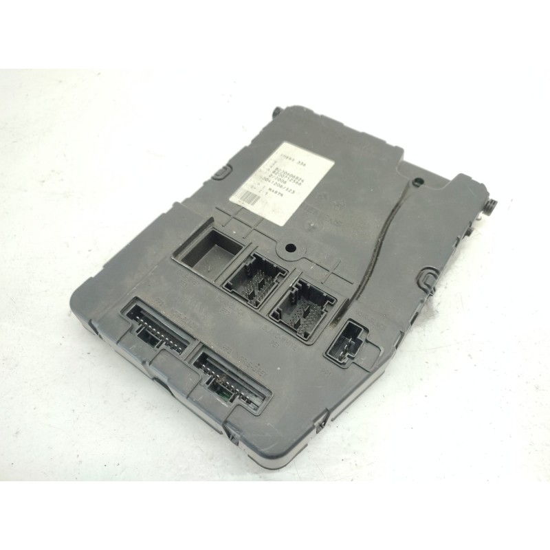 Recambio de uch para renault megane ii berlina 5p authentique referencia OEM IAM 8200606824  