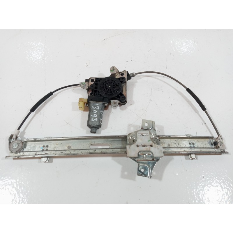 Recambio de elevalunas delantero derecho para hyundai i10 comfort referencia OEM IAM Recambio de elevalunas delantero derecho para hyundai i10 comfort referencia OEM IAM