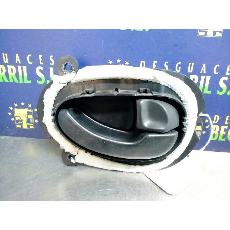 Recambio de maneta interior delantera derecha para peugeot 406 break (s1/s2) referencia OEM IAM Recambio de maneta interior delantera derecha para peugeot 406 break (s1/s2) referencia OEM IAM