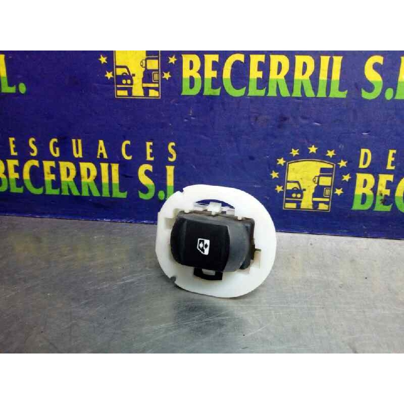 Recambio de mando elevalunas delantero derecho para renault megane ii berlina 5p confort dynamique referencia OEM IAM Recambio de mando elevalunas delantero derecho para renault megane ii berlina 5p confort dynamique referencia OEM IAM