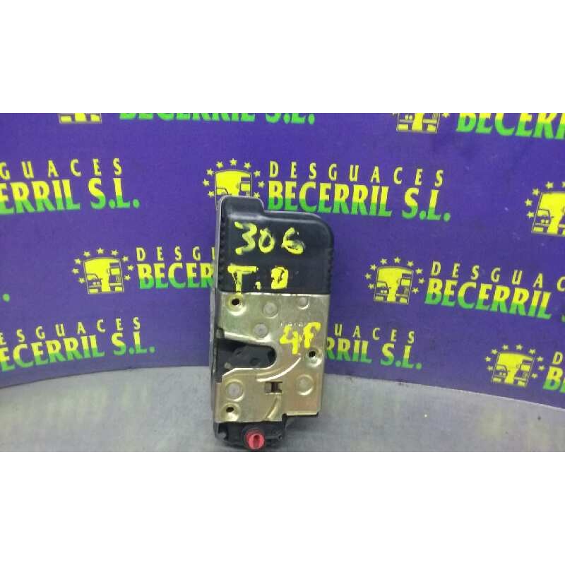 Recambio de cerradura puerta trasera derecha para peugeot 306 berlina 3/4/5 puertas (s2) xs referencia OEM IAM Recambio de cerradura puerta trasera derecha para peugeot 306 berlina 3/4/5 puertas (s2) xs referencia OEM IAM