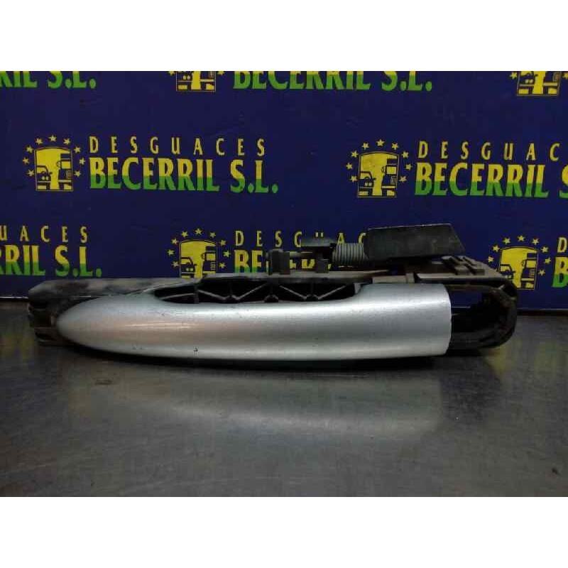 Recambio de maneta exterior delantera izquierda para nissan primera berlina (p12) acenta referencia OEM IAM Recambio de maneta exterior delantera izquierda para nissan primera berlina (p12) acenta referencia OEM IAM