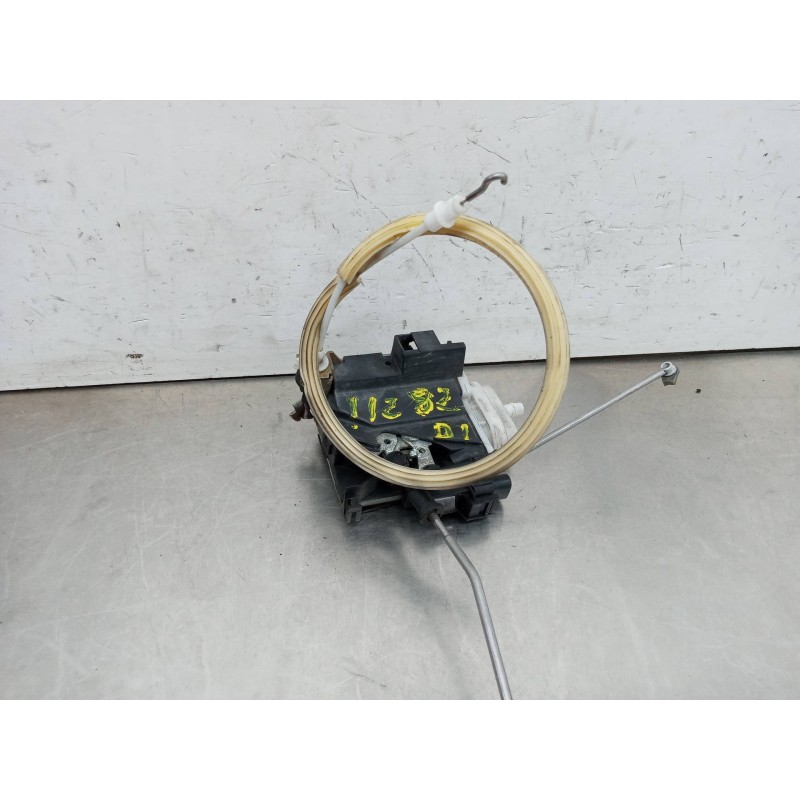 Recambio de cerradura puerta delantera izquierda para audi a4 avant (b5) 1.9 tdi referencia OEM IAM Recambio de cerradura puerta delantera izquierda para audi a4 avant (b5) 1.9 tdi referencia OEM IAM
