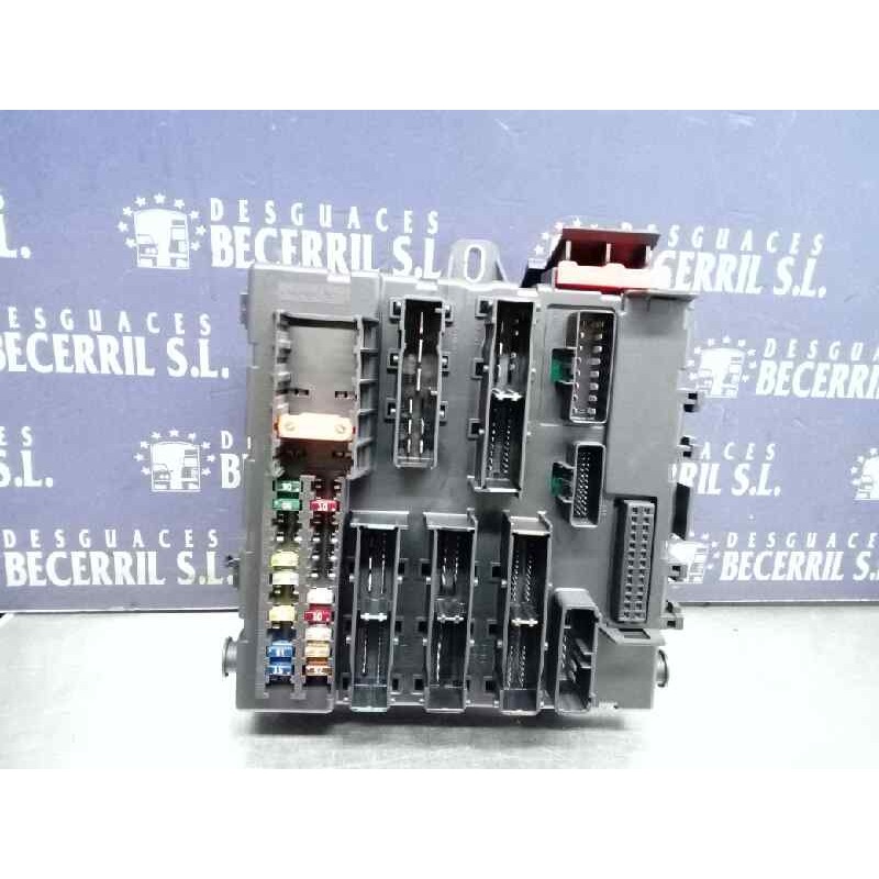 Recambio de caja reles / fusibles para opel vectra c berlina comfort referencia OEM IAM 13170892 519047104 87EKE9