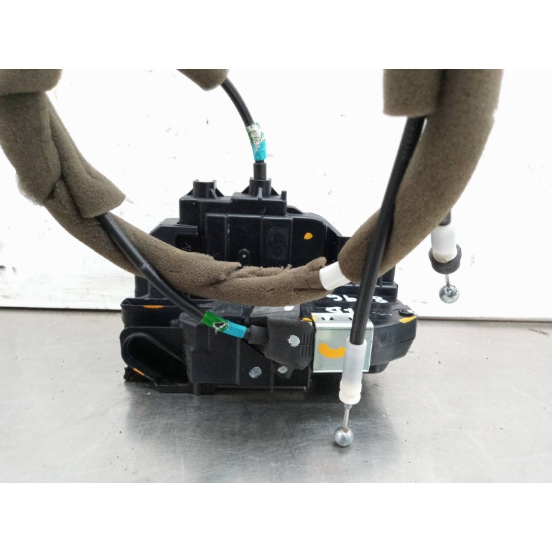 Recambio de cerradura puerta trasera derecha para nissan note acenta referencia OEM IAM Recambio de cerradura puerta trasera derecha para nissan note acenta referencia OEM IAM