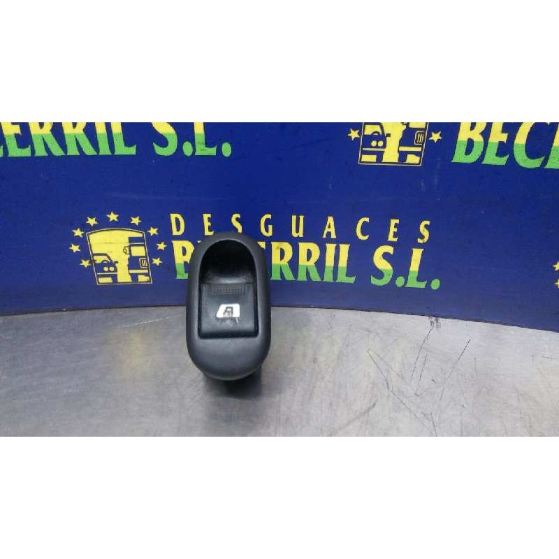 Recambio de mando elevalunas delantero izquierdo para peugeot 1007 sporty referencia OEM IAM 96401469XT  