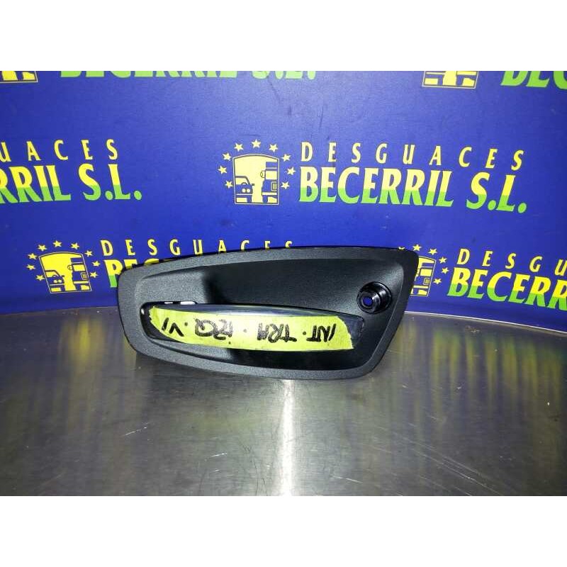 Recambio de maneta interior trasera izquierda para bmw serie 1 berlina (e81/e87) 120i referencia OEM IAM Recambio de maneta interior trasera izquierda para bmw serie 1 berlina (e81/e87) 120i referencia OEM IAM