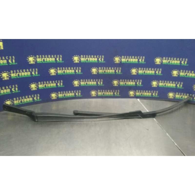 Recambio de brazo limpia delantero derecho para peugeot 308 confort referencia OEM IAM 9680477280  