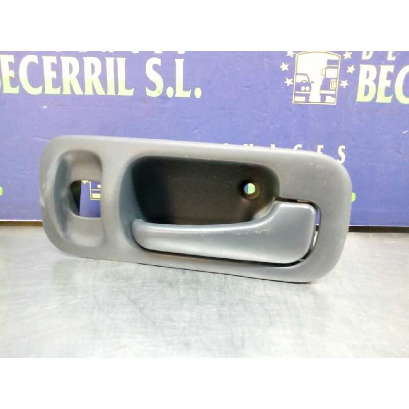 Recambio de maneta interior trasera derecha para honda cr-v (rd1/3) básico (rd1) referencia OEM IAM Recambio de maneta interior trasera derecha para honda cr-v (rd1/3) básico (rd1) referencia OEM IAM