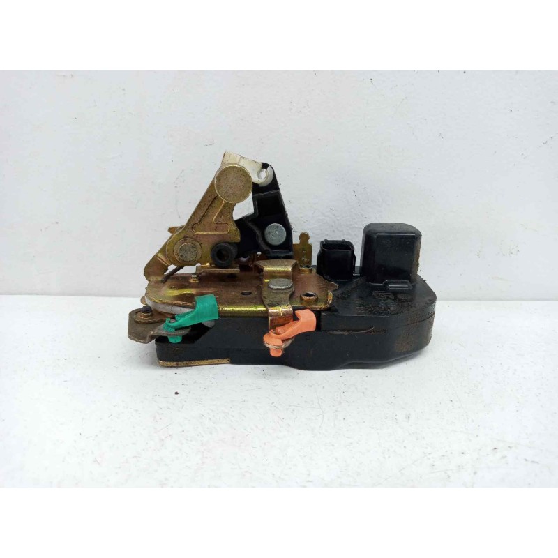 Recambio de cerradura puerta delantera izquierda para chrysler voyager (rg) 2.8 crd lx referencia OEM IAM Recambio de cerradura puerta delantera izquierda para chrysler voyager (rg) 2.8 crd lx referencia OEM IAM