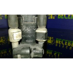 Recambio de bomba limpia para ford focus turnier (cb4) referencia OEM IAM 1S7117K024FE  