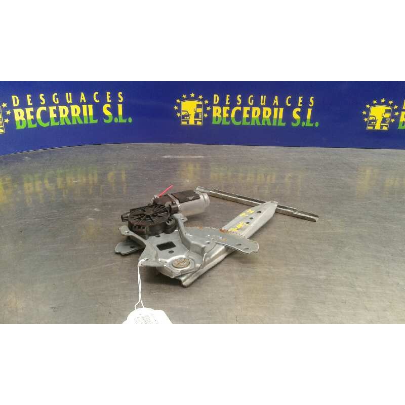Recambio de elevalunas trasero izquierdo para nissan note (e11e) tekna referencia OEM IAM Recambio de elevalunas trasero izquierdo para nissan note (e11e) tekna referencia OEM IAM
