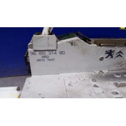 Recambio de cerradura puerta trasera derecha para peugeot 407 sw premium referencia OEM IAM 9681337480  