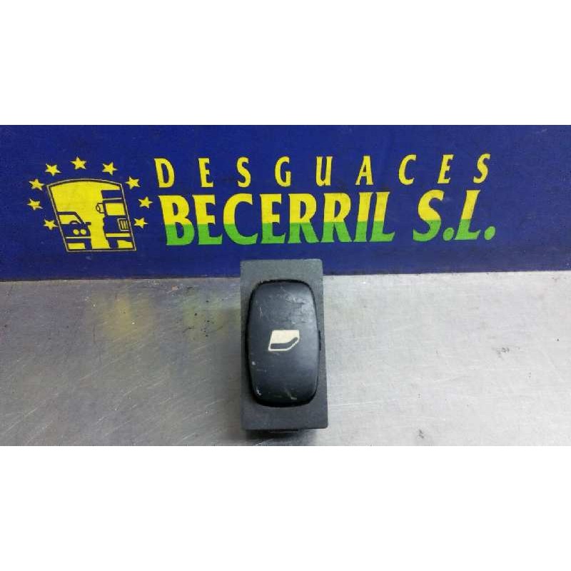 Recambio de mando elevalunas trasero derecho para peugeot 407 st sport referencia OEM IAM 96360166 Recambio de mando elevalunas trasero derecho para peugeot 407 st sport referencia OEM IAM 96360166