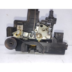 Recambio de cerradura puerta trasera derecha para chevrolet captiva 2.0 vcdi lt referencia OEM IAM   