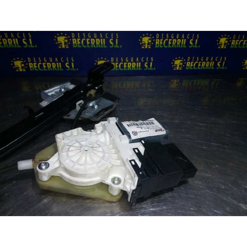 Recambio de motor elevalunas trasero izquierdo para seat leon (1p1) comfort limited referencia OEM IAM   