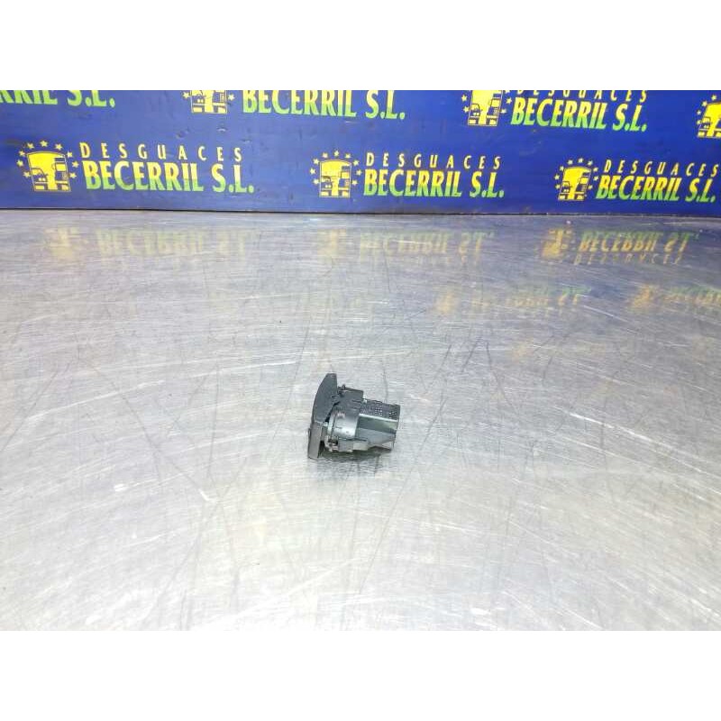 Recambio de mando elevalunas trasero derecho para ford mondeo berlina (ge) ambiente referencia OEM IAM Recambio de mando elevalunas trasero derecho para ford mondeo berlina (ge) ambiente referencia OEM IAM