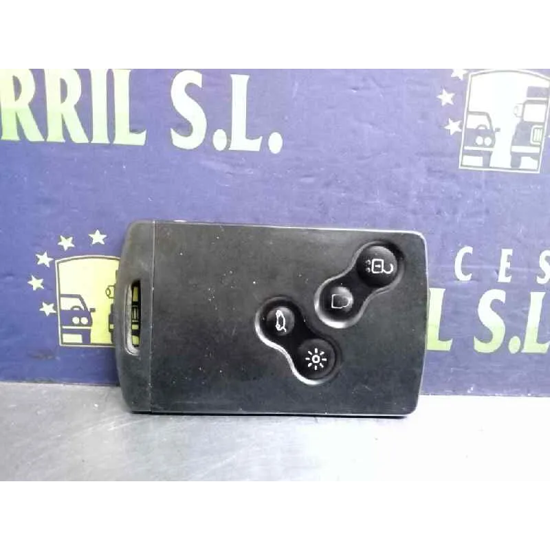 Recambio de tarjeta para renault megane iii berlina 5 p life referencia OEM IAM Recambio de tarjeta para renault megane iii berlina 5 p life referencia OEM IAM