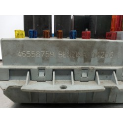 Recambio de caja reles / fusibles para alfa romeo 147 (190) 1.6 t.spark distinctive referencia OEM IAM 46558759  