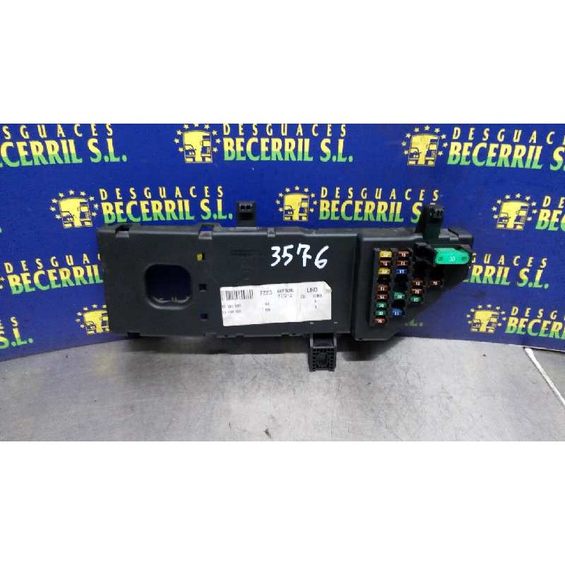Recambio de caja reles / fusibles para opel vectra c berlina comfort referencia OEM IAM 13181984 13199490 518777206 Recambio de caja reles / fusibles para opel vectra c berlina comfort referencia OEM IAM 13181984 13199490 518777206