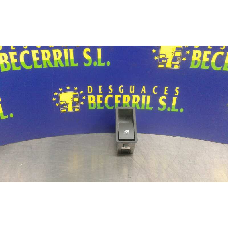 Recambio de mando elevalunas trasero derecho para opel astra h ber. edition referencia OEM IAM 13228711  
